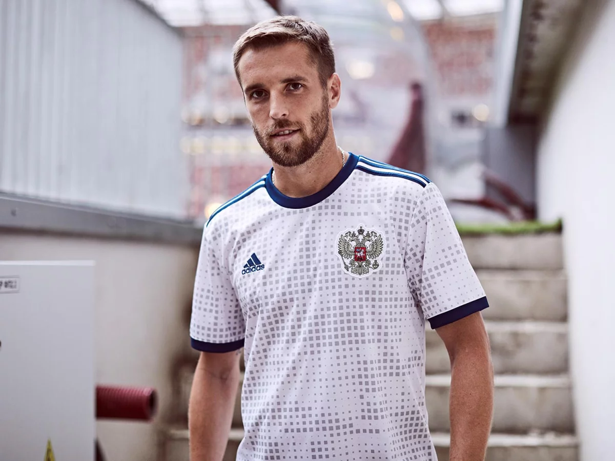 post card Maglia away Russia.webp